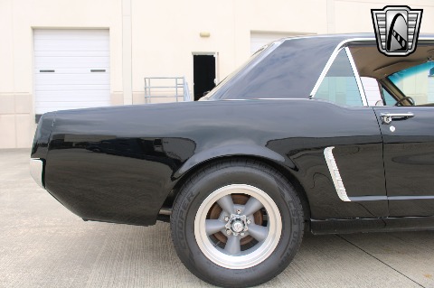 1965 Ford Mustang image 40