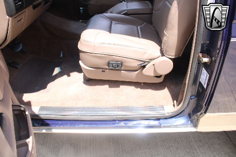 1995 Ford Bronco image 107