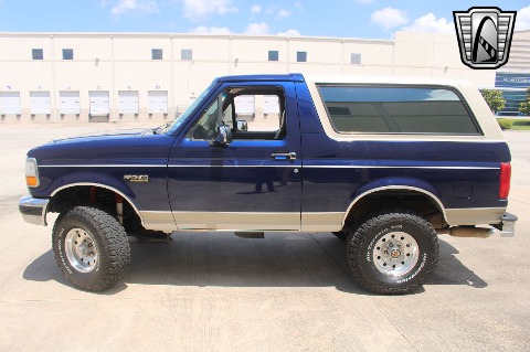 1995 Ford Bronco image 5