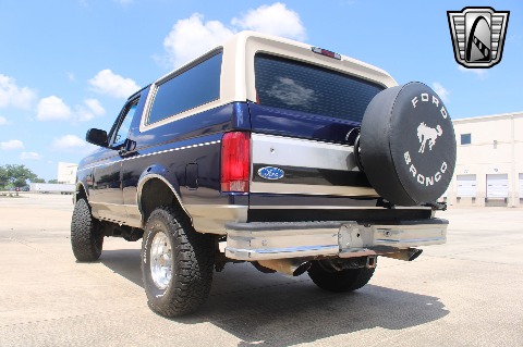 1995 Ford Bronco image 9