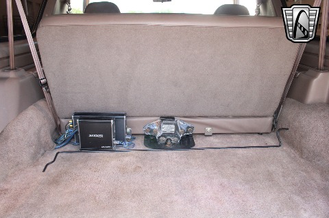 1995 Ford Bronco image 140