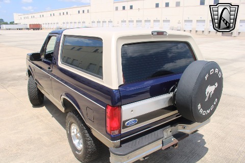 1995 Ford Bronco image 37