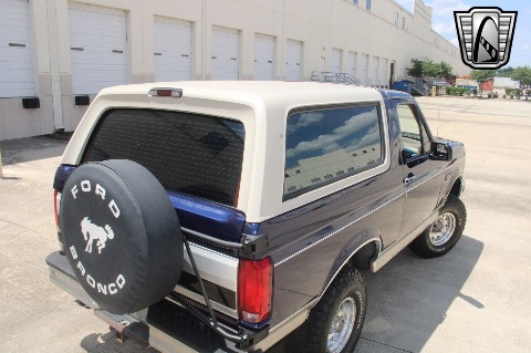 1995 Ford Bronco image 38