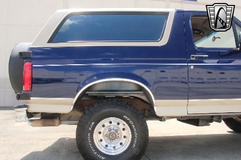 1995 Ford Bronco image 40
