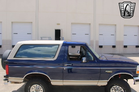 1995 Ford Bronco image 16
