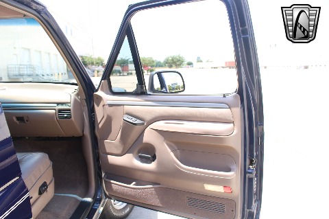 1995 Ford Bronco image 120