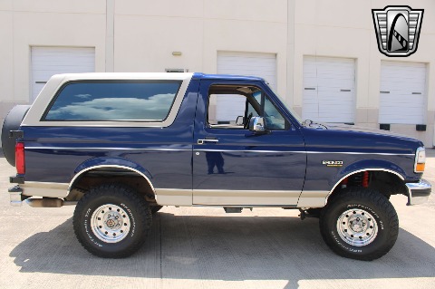 1995 Ford Bronco image 17