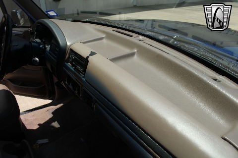 1995 Ford Bronco image 124