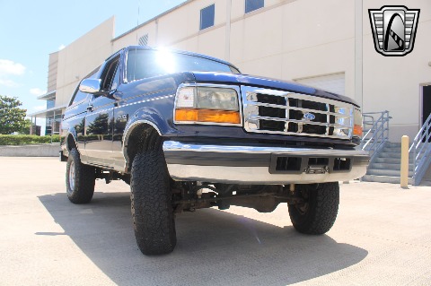 1995 Ford Bronco image 21