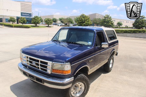 1995 Ford Bronco image 25