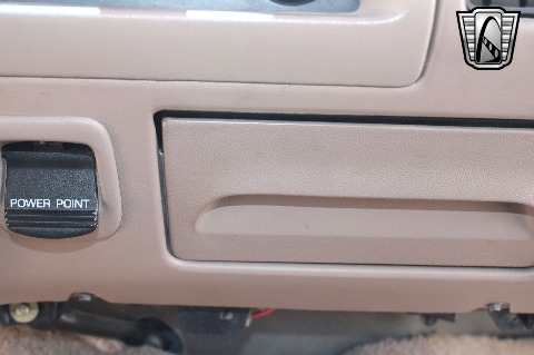 1995 Ford Bronco image 131