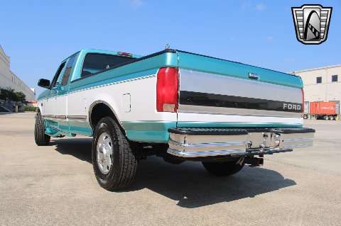 1996 Ford F250 image 9