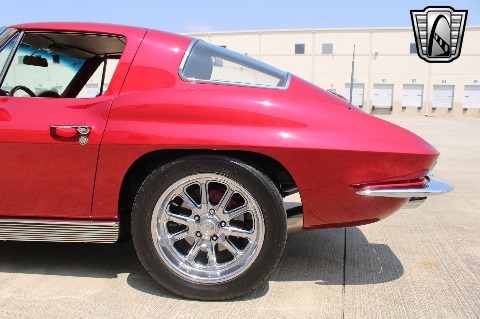 1963 Chevrolet Corvette image 35