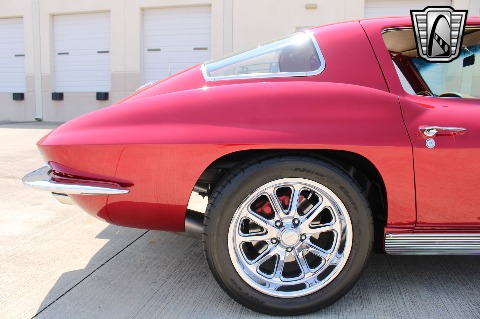 1963 Chevrolet Corvette image 40