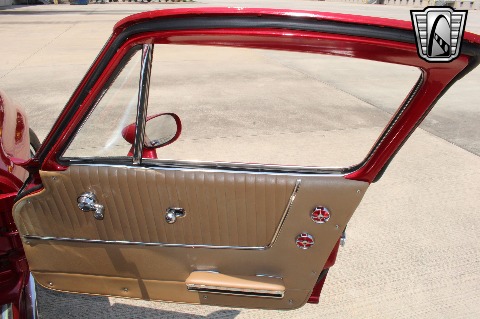 1963 Chevrolet Corvette image 118