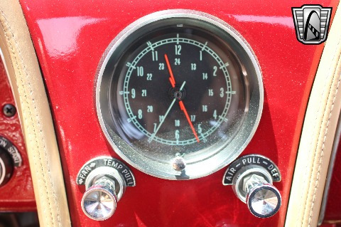 1963 Chevrolet Corvette image 126