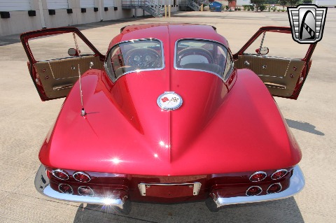 1963 Chevrolet Corvette image 131
