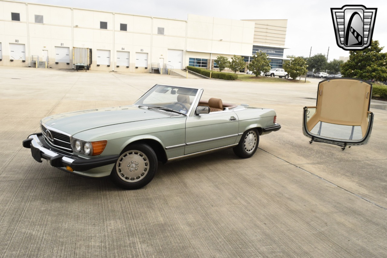 1988 Mercedes-Benz 560SL 2
