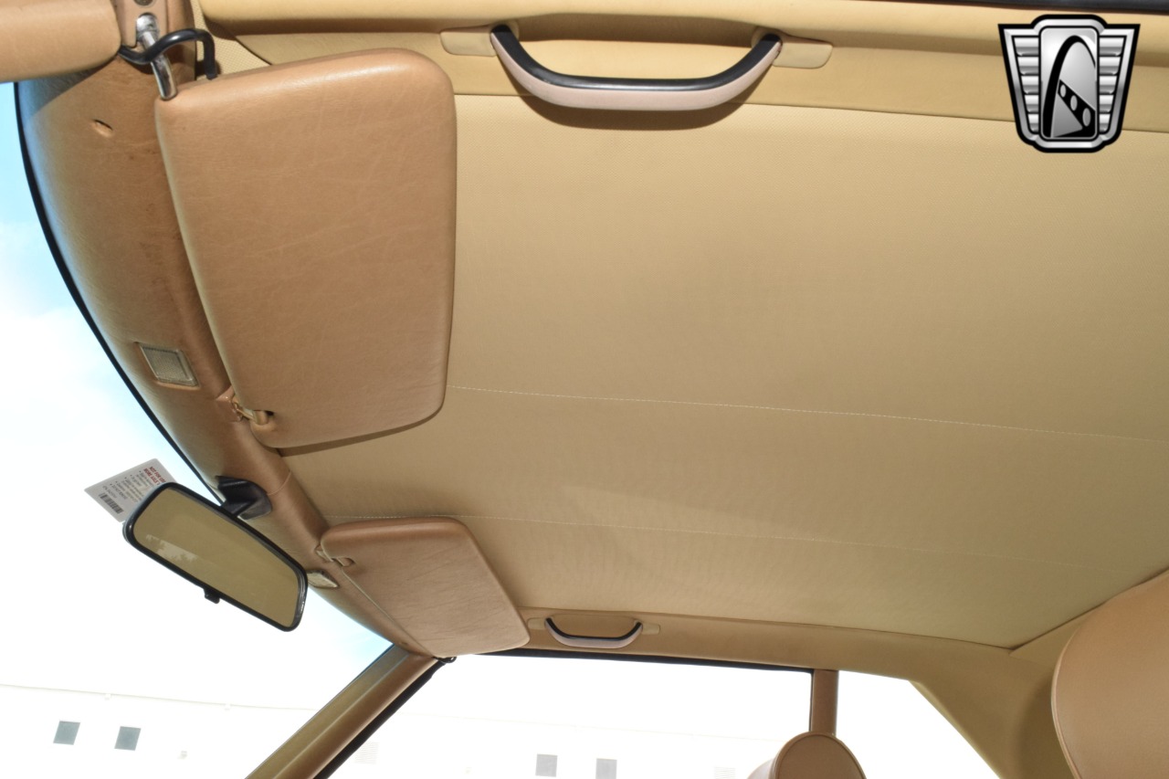 1988 Mercedes-Benz 560SL 23