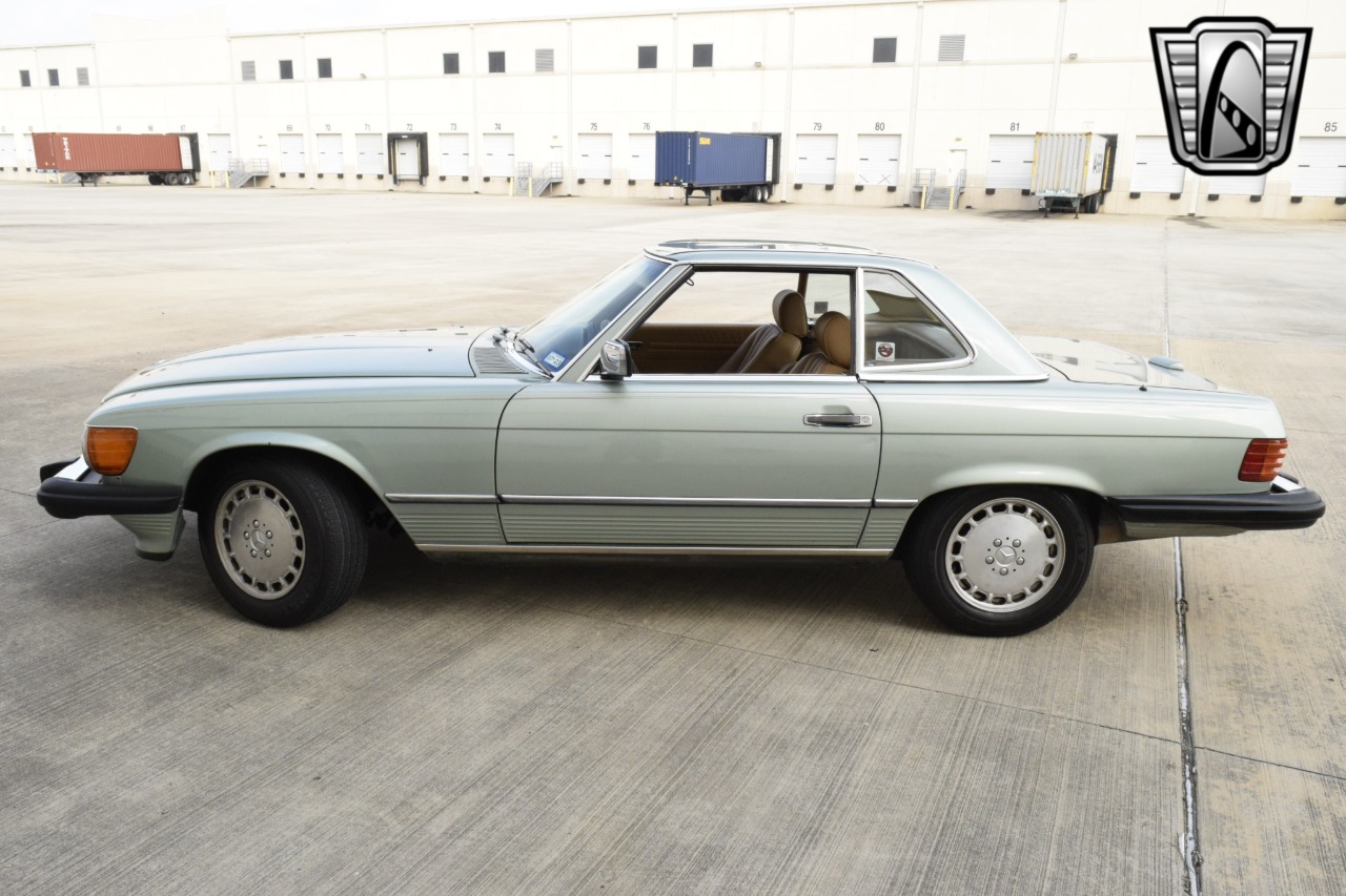 1988 Mercedes-Benz 560SL 34
