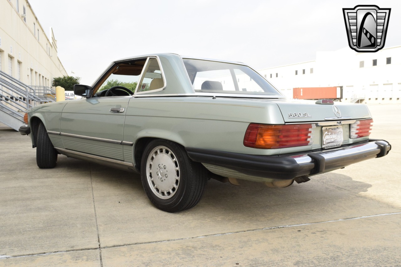 1988 Mercedes-Benz 560SL 37