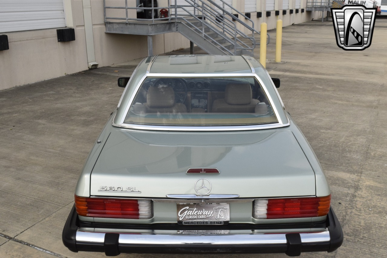 1988 Mercedes-Benz 560SL 38