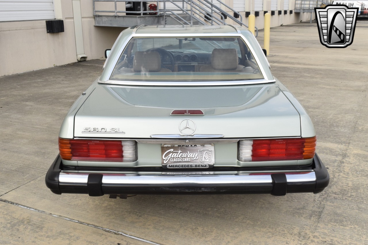 1988 Mercedes-Benz 560SL 39
