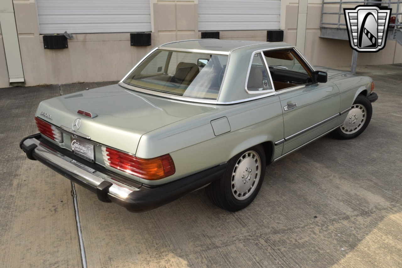 1988 Mercedes-Benz 560SL 41