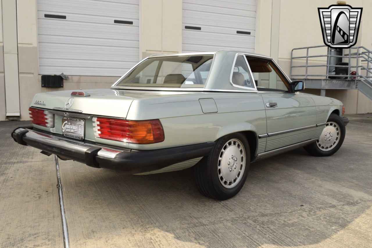 1988 Mercedes-Benz 560SL 42
