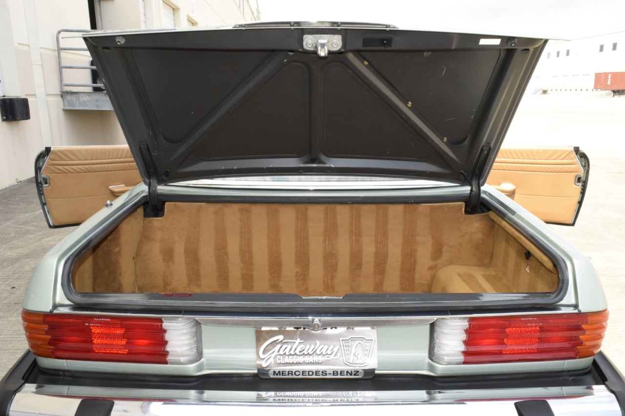 1988 Mercedes-Benz 560SL 27