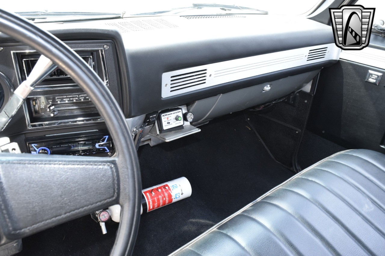 1982 Chevrolet C10 24