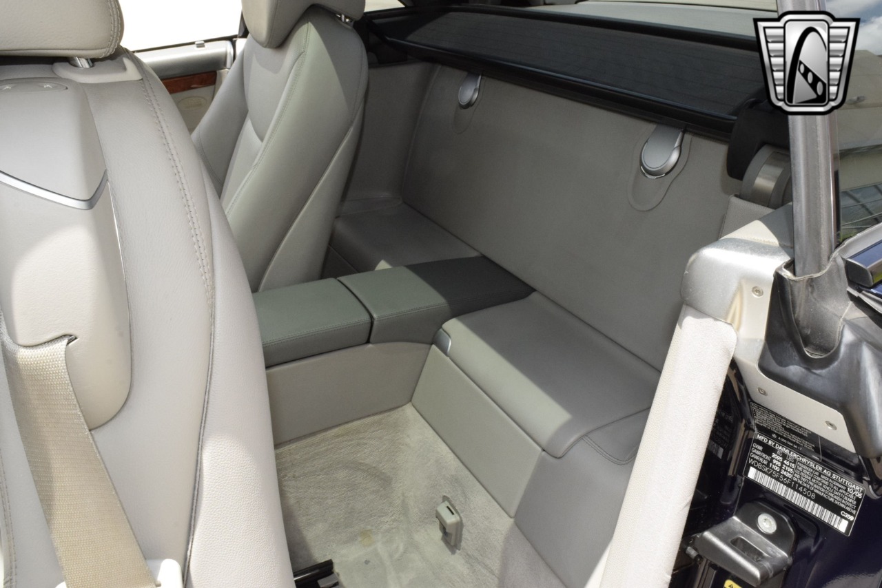 2006 Mercedes-Benz SL-Class 23