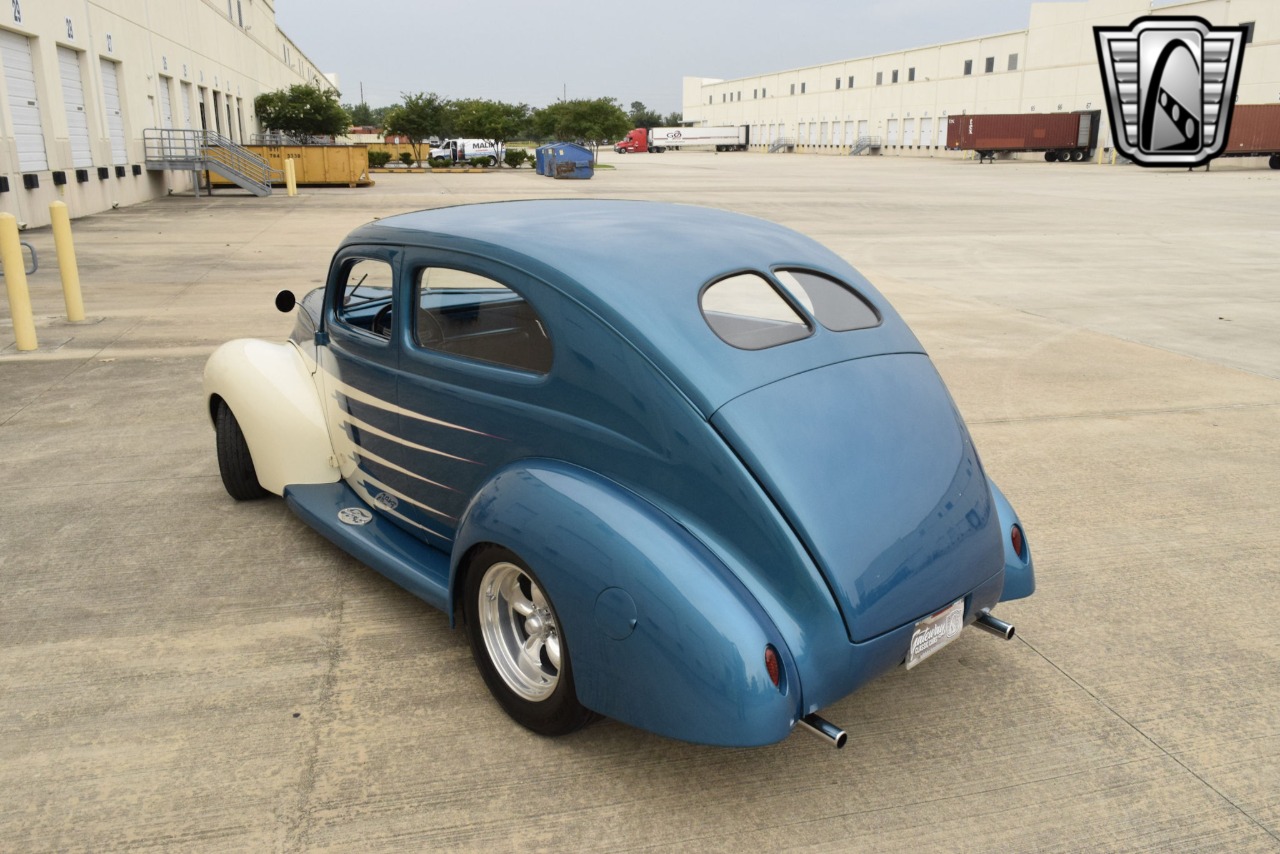 1939 Ford Coupe 36