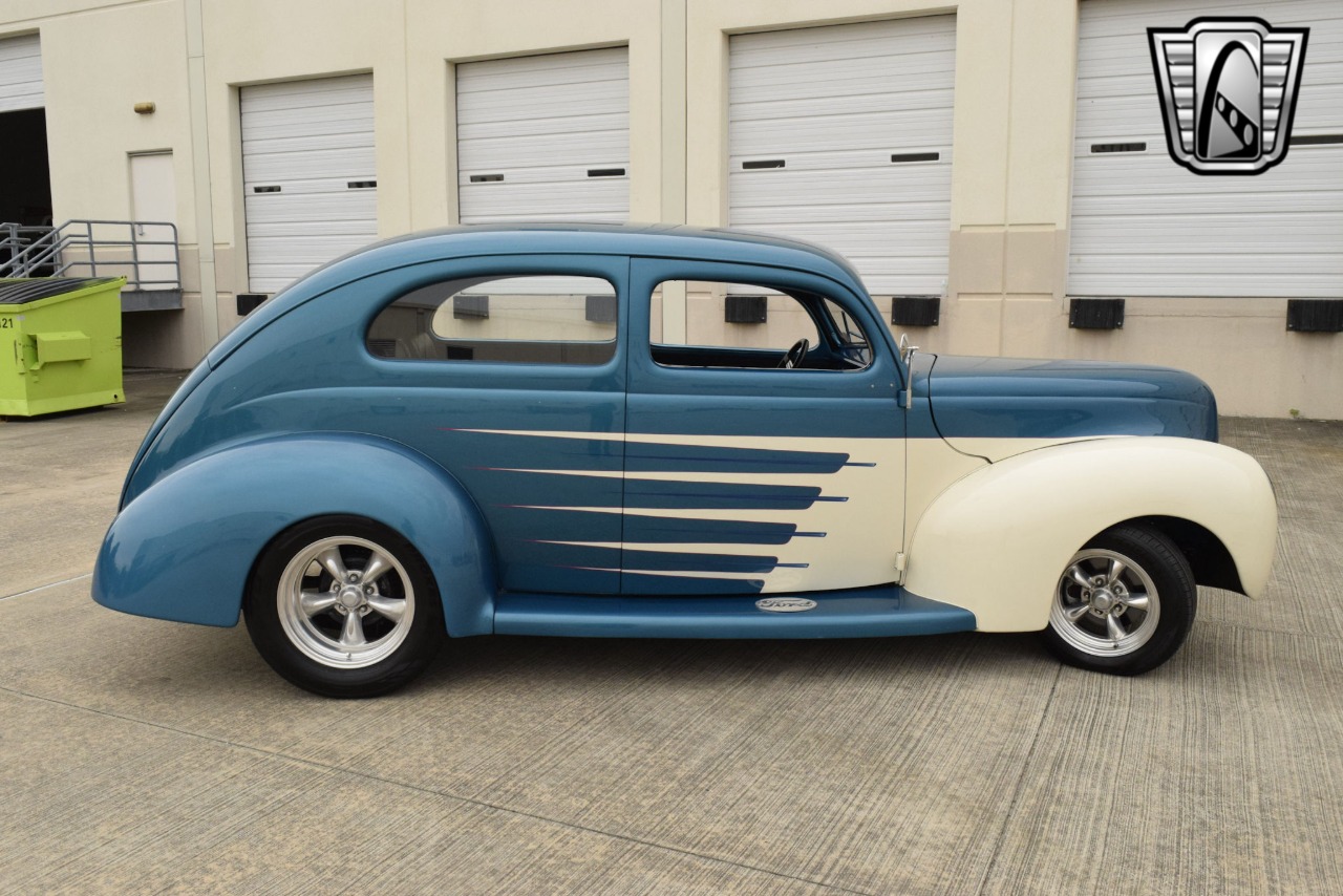 1939 Ford Coupe 44
