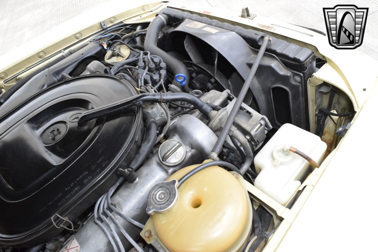 1977 Mercedes-Benz 450 SL 23