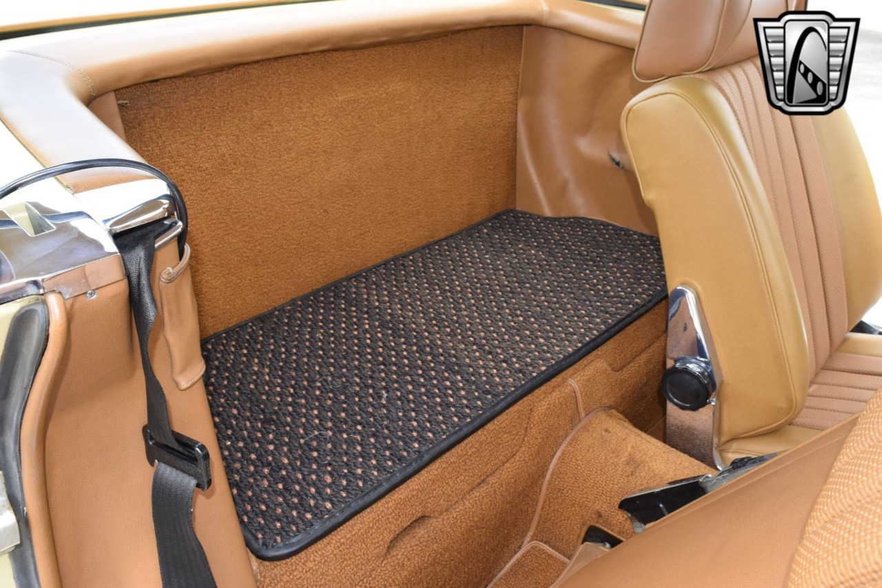 1977 Mercedes-Benz 450 SL 28