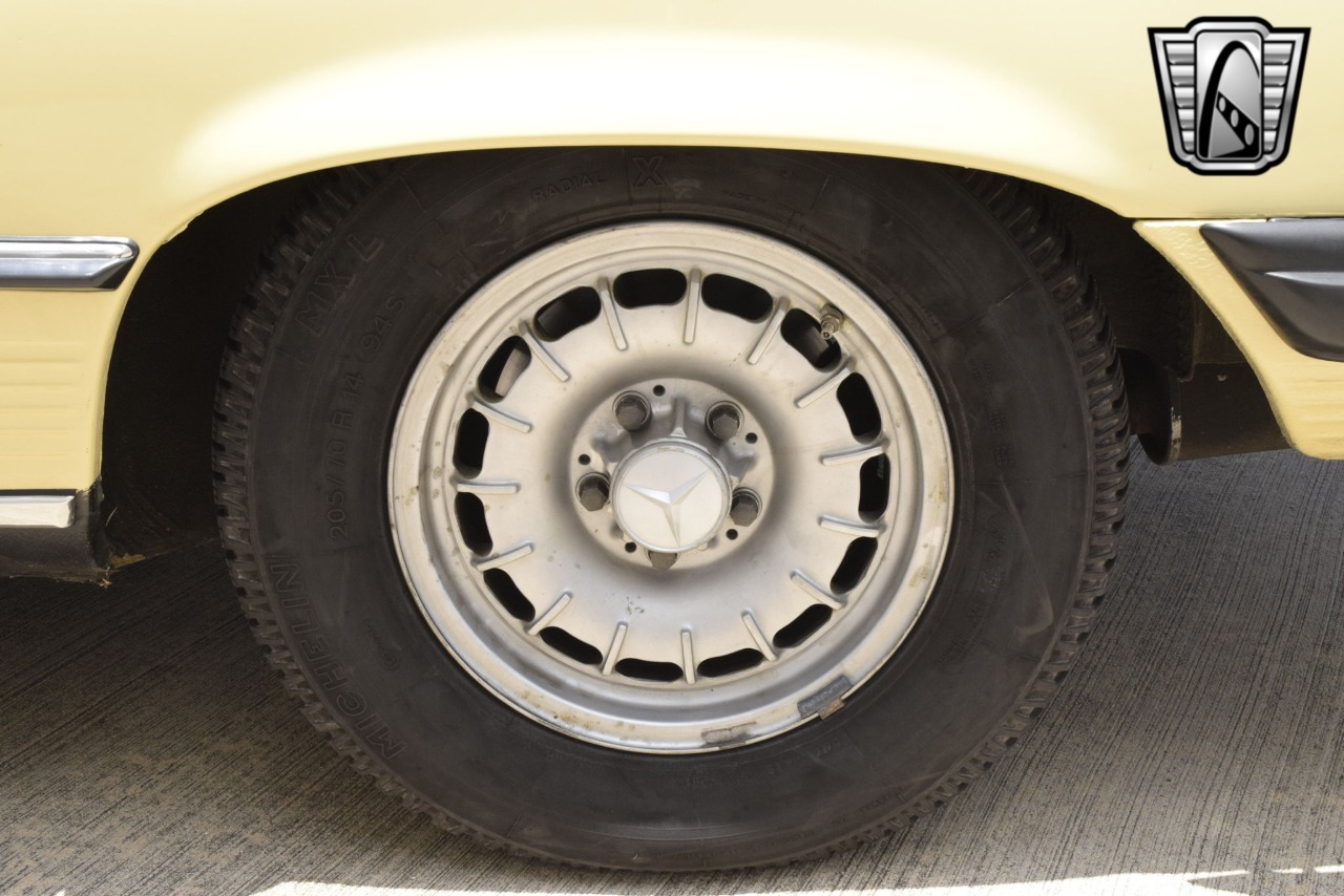 1977 Mercedes-Benz 450 SL 74