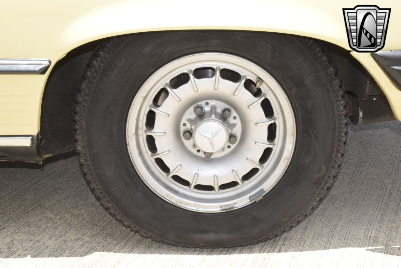 1977 Mercedes-Benz 450 SL 13