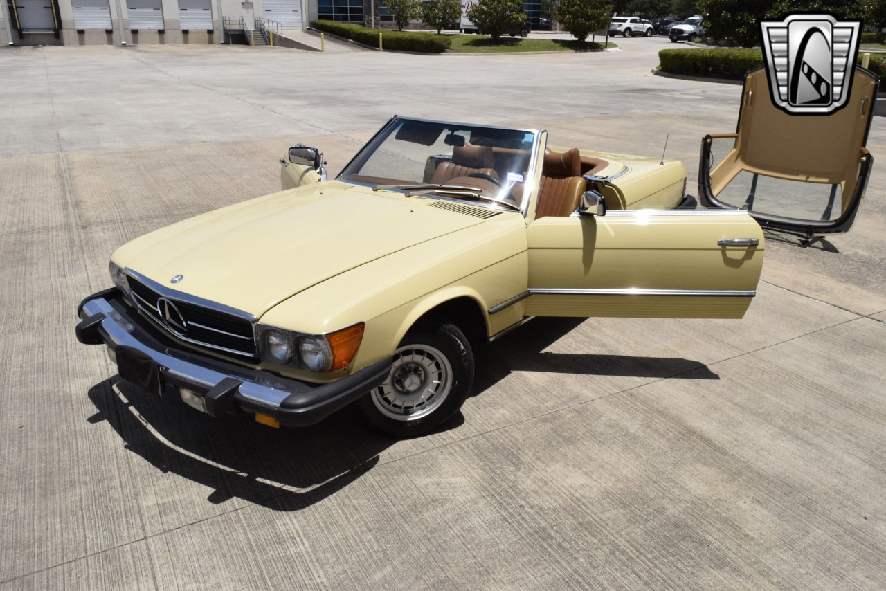 1977 Mercedes-Benz 450 SL 3