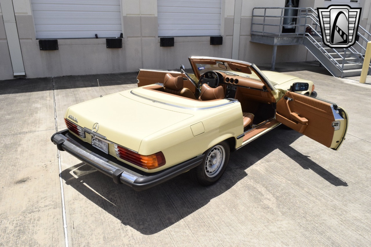 1977 Mercedes-Benz 450 SL 38