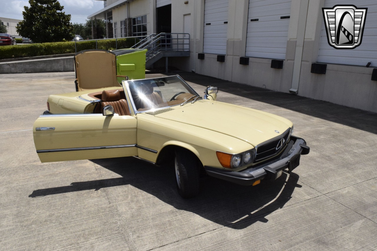 1977 Mercedes-Benz 450 SL 39