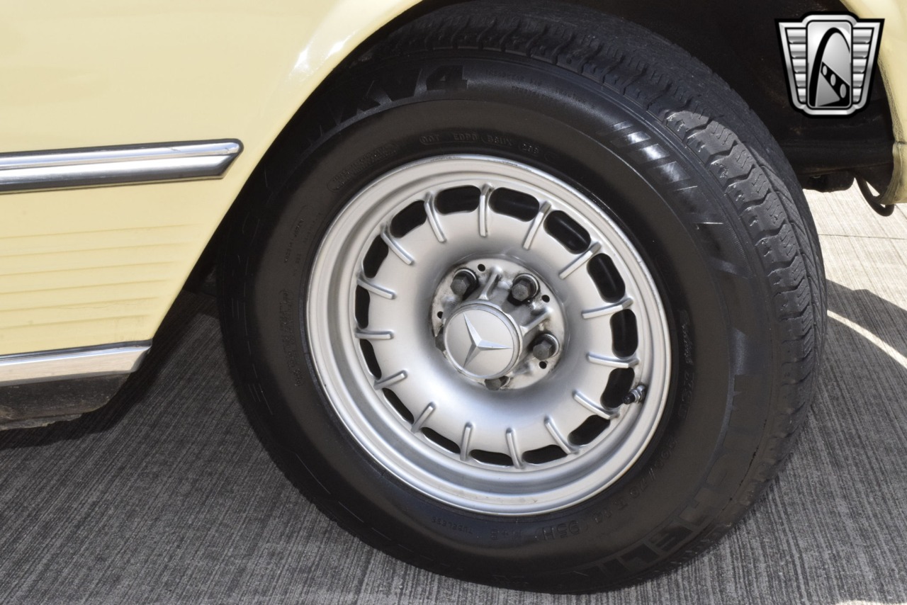 1977 Mercedes-Benz 450 SL 84