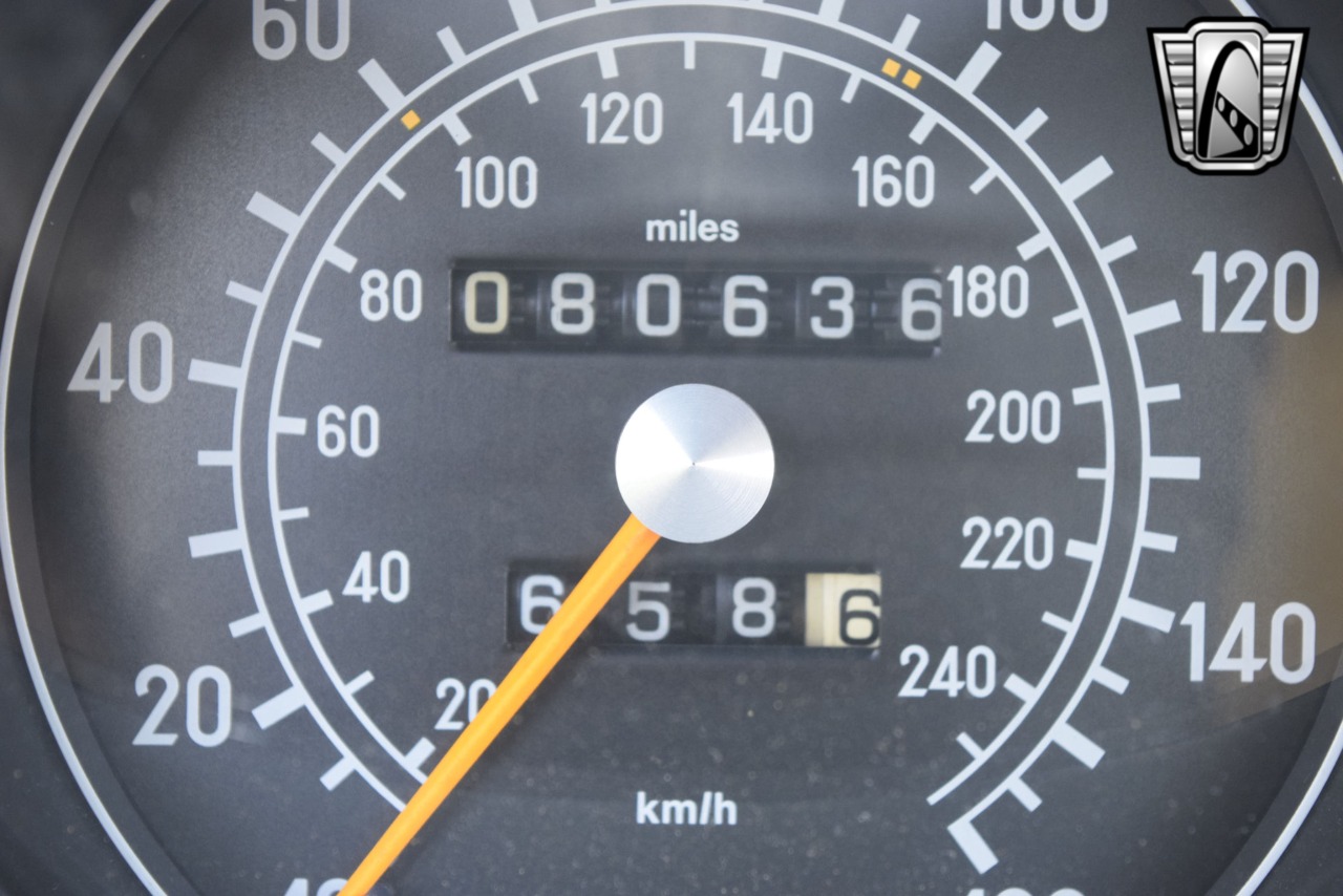 1977 Mercedes-Benz 450 SL 26