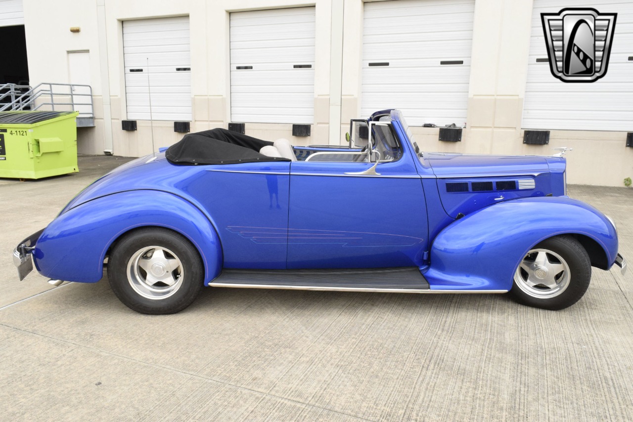 1938 Packard Eight 35