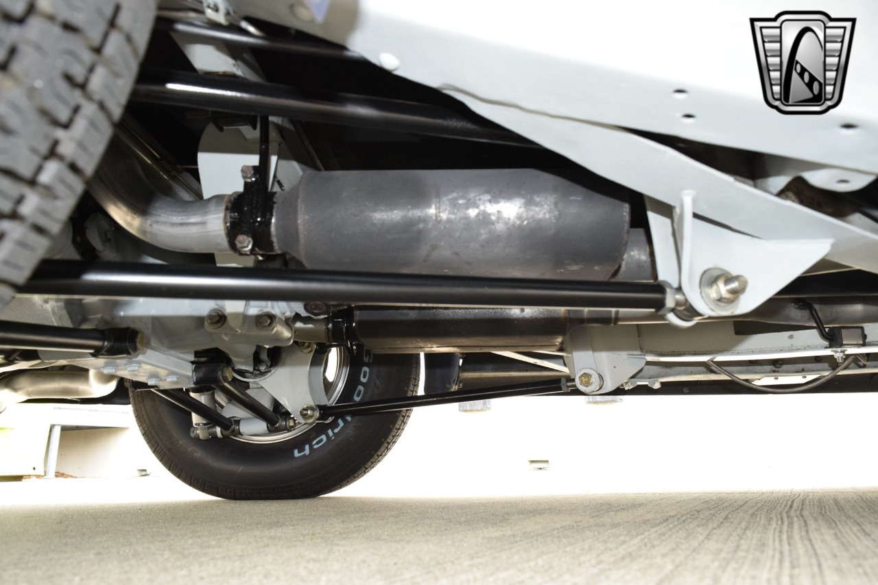 1938 Packard Eight 18