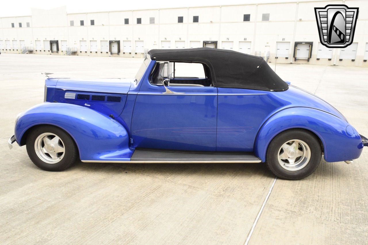 1938 Packard Eight 24