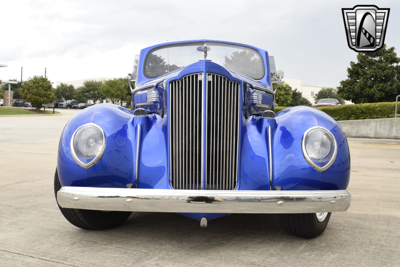 1938 Packard Eight 58