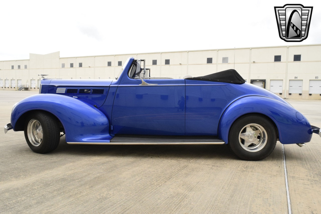 1938 Packard Eight 43