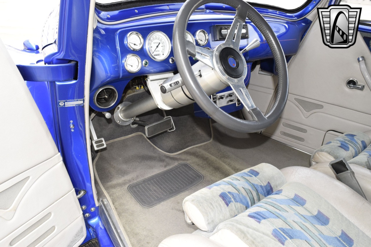 1938 Packard Eight 26