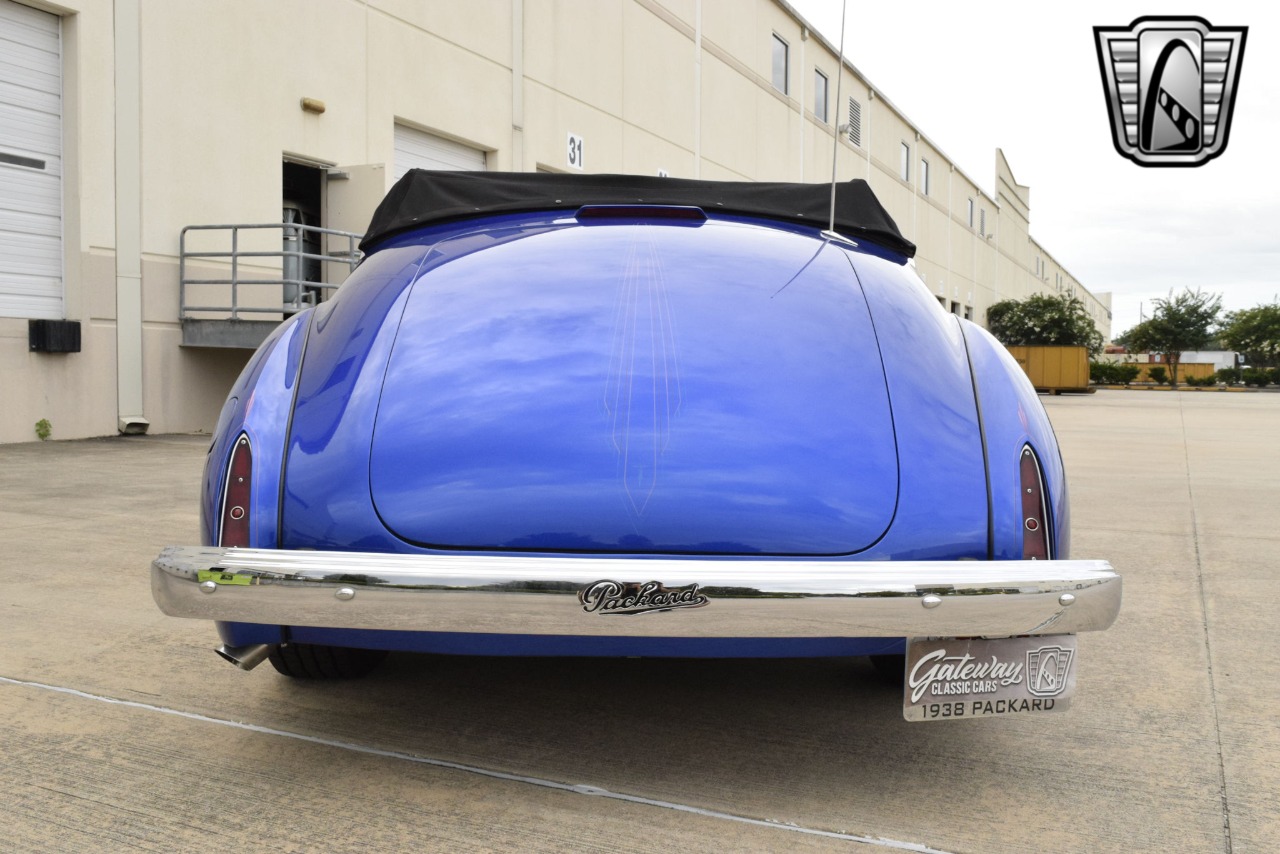 1938 Packard Eight 48